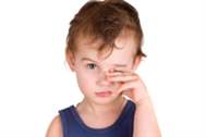 Çocuklarda göz alerjilerinin belirtileri nelerdir? Nasıl tedavi edilir?