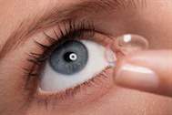 Göze Kaçan Tozların Temizlenmesi (Kontakt Lens)